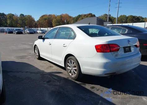 2014 Volkswagen Jetta 1.8T Se z USA, uszkodzony, nr VIN 3VWD07AJ1EM436665